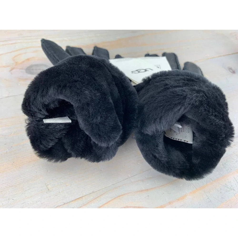 UGG black SHEEPSKIN EXPOSED SLIM TECH GLOVES WOMENS LARGE NWT - Picture 9 of 12
